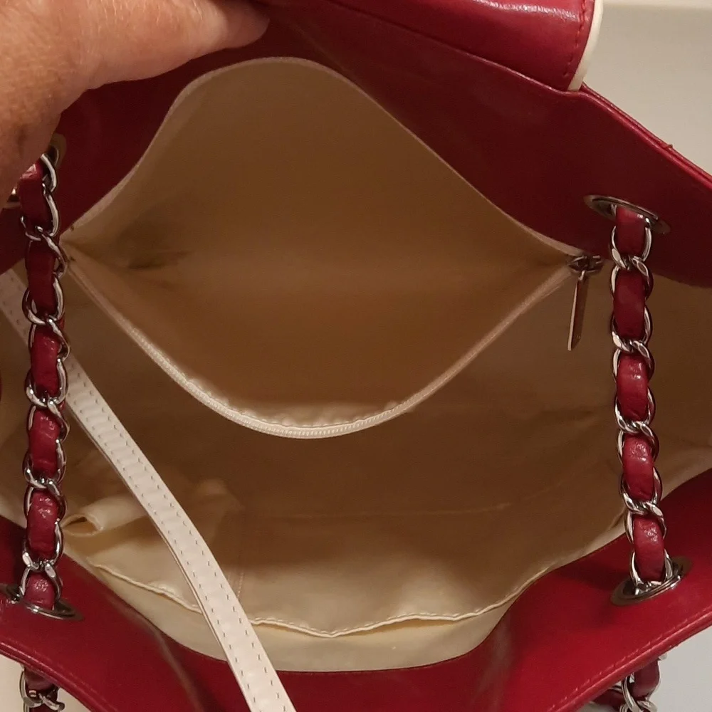 Authentic chanel lambskin North South accordion bag and matching stitch wallet. - Picture 10 of 16